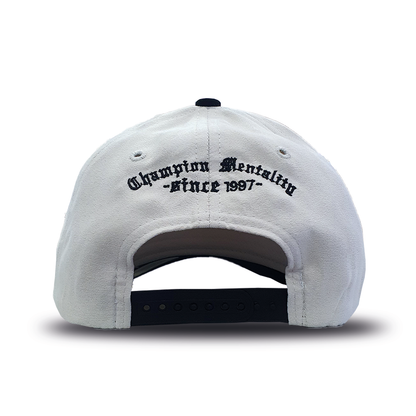 GORRA CHAMPION MENTALITY COLOR HUESO - NEGRO